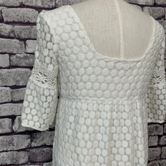 Solitaire White Lace Dress Size Medium - Picture 7 of 10